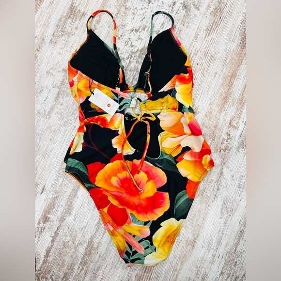 Women’s Plunge Front & Back Cut Out - One Piece Swimsuit - Shade & Shore - XL - Picture 6 of 11